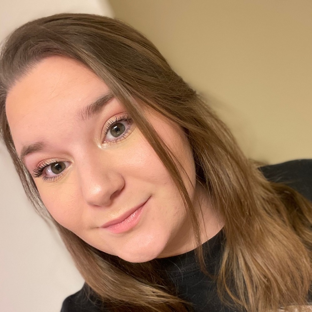 Meet your Posher, Rebecca
